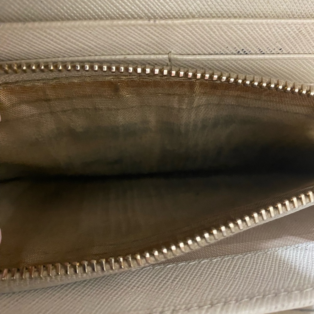 Prada Beige Leather Wallet - Picture 7 of 7